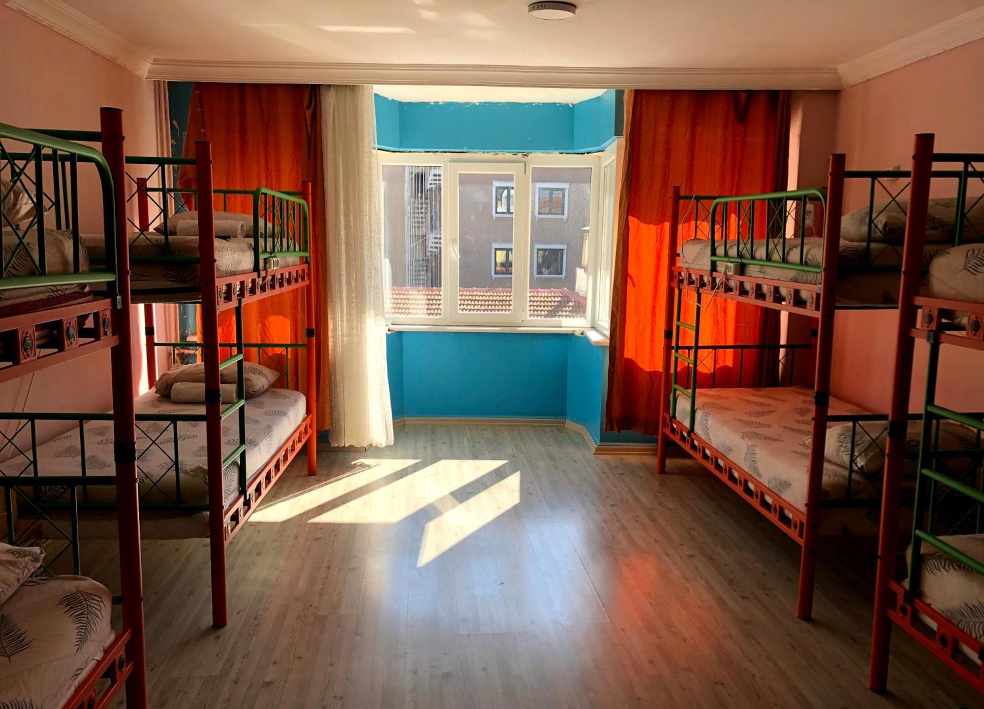 Istanbul Harmony Hostel Buitenkant foto